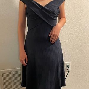 Small dress navy blue off the shoulder